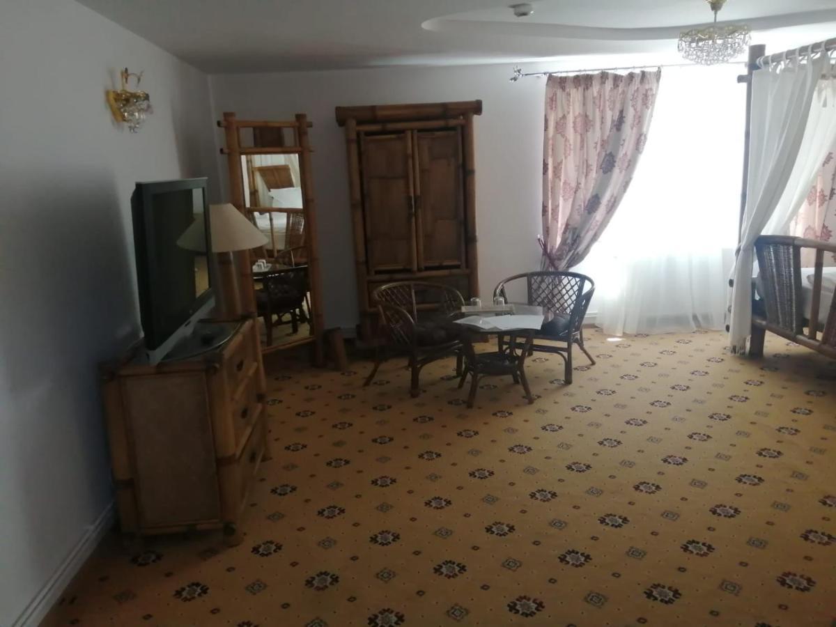 Pensiunea Rosenau Rîşnov Екстериор снимка